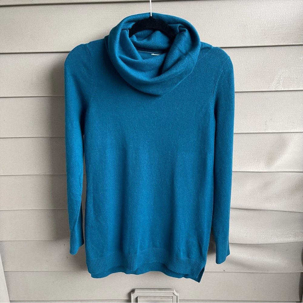 LL Bean Womens Cashmere Cowl neck  Sweater Size S Blue Outdoor Travel Minimalist